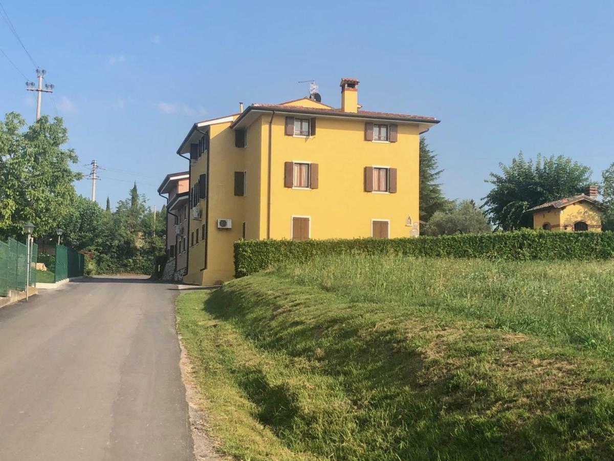 Apartment Rosa Noisette Lazise Esterno foto